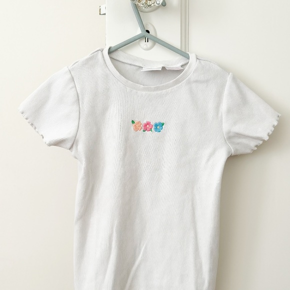 Zara 4T T-shirts - Picture 2 of 11